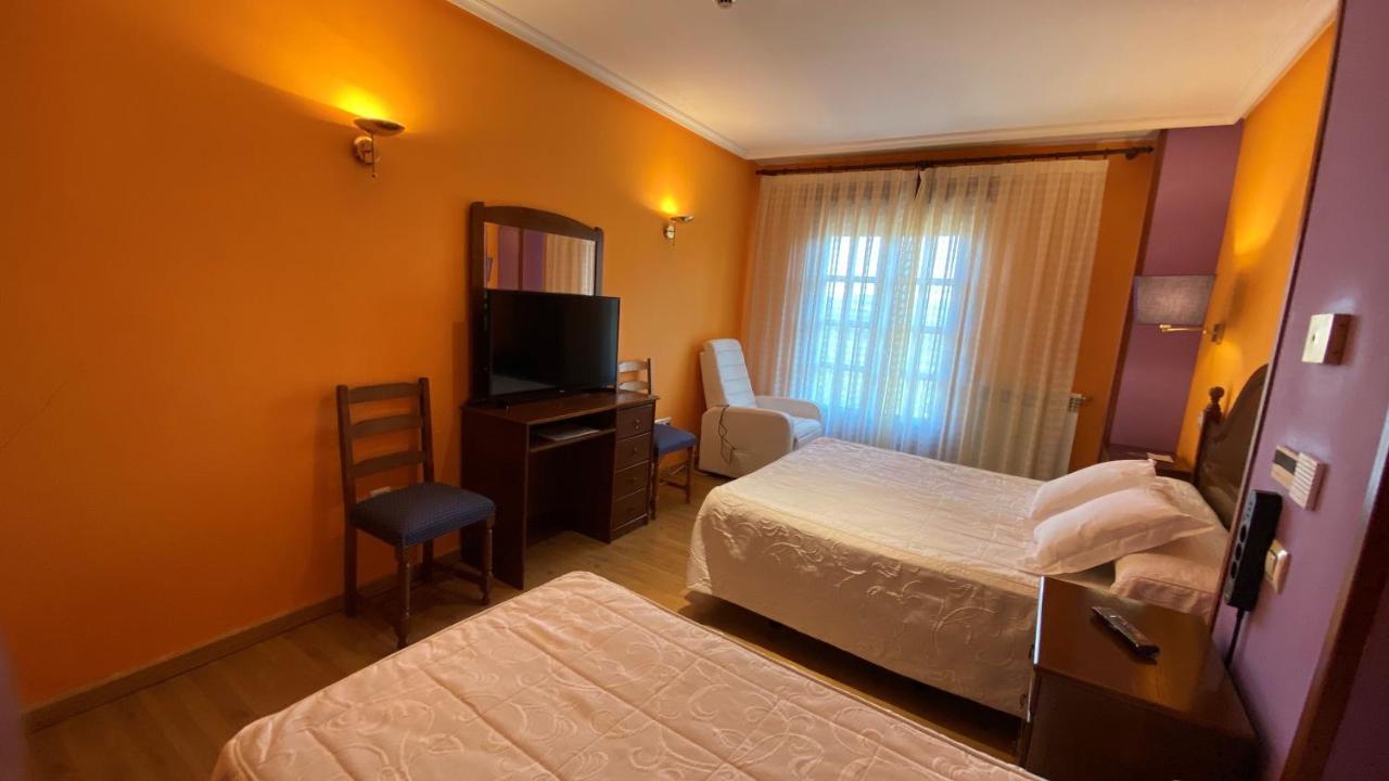 Tierra De Lobos Hotel Пуебла де Санабрия Екстериор снимка