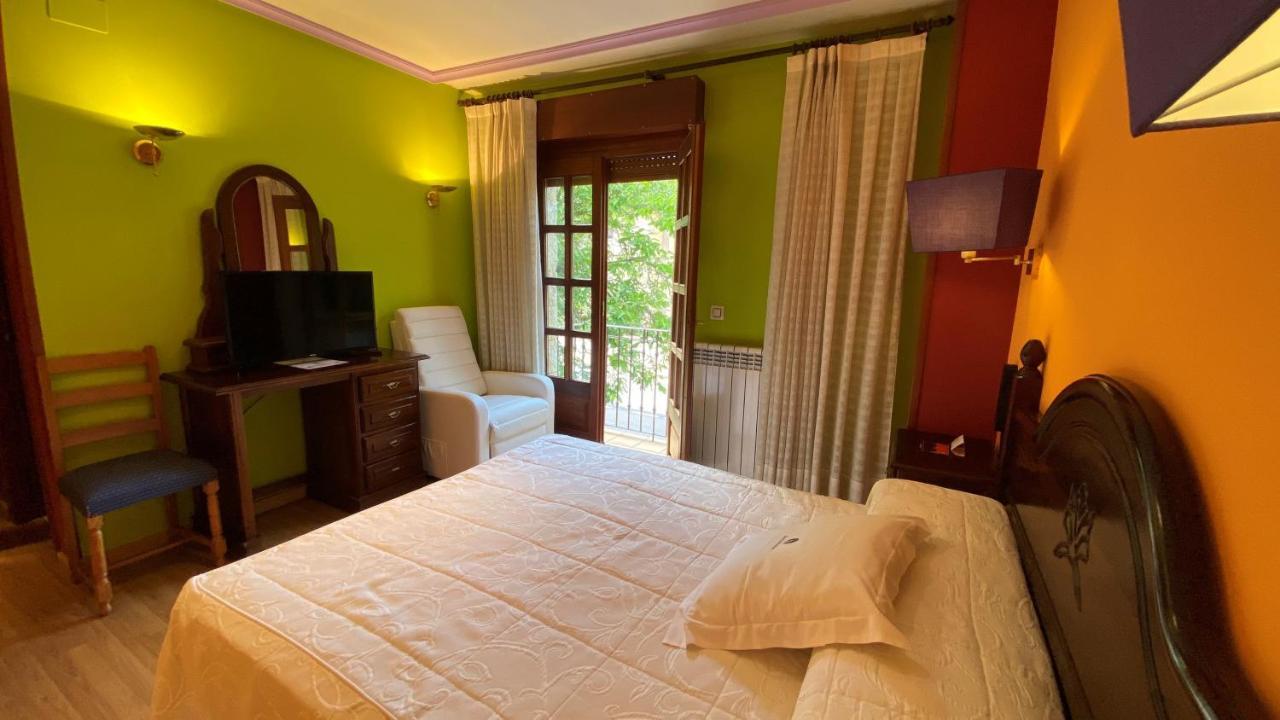 Tierra De Lobos Hotel Пуебла де Санабрия Екстериор снимка