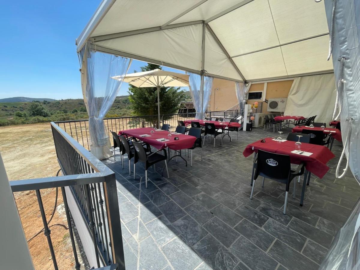 Tierra De Lobos Hotel Пуебла де Санабрия Екстериор снимка